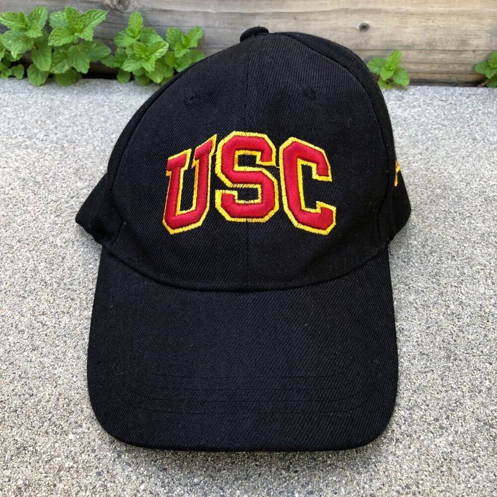 Vintage USC Trojans Baseball Hat Men's Black Adjustable Cap Embroidered